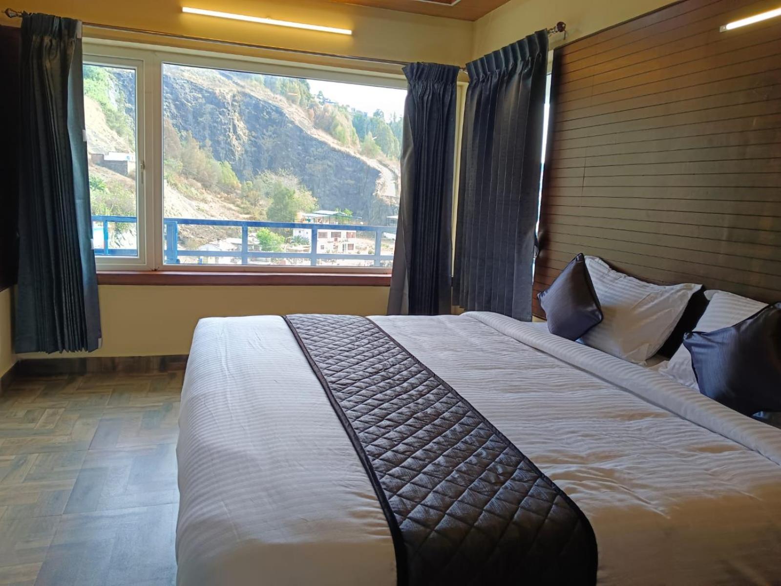 Misty Valley Inn كوديكانال المظهر الخارجي الصورة