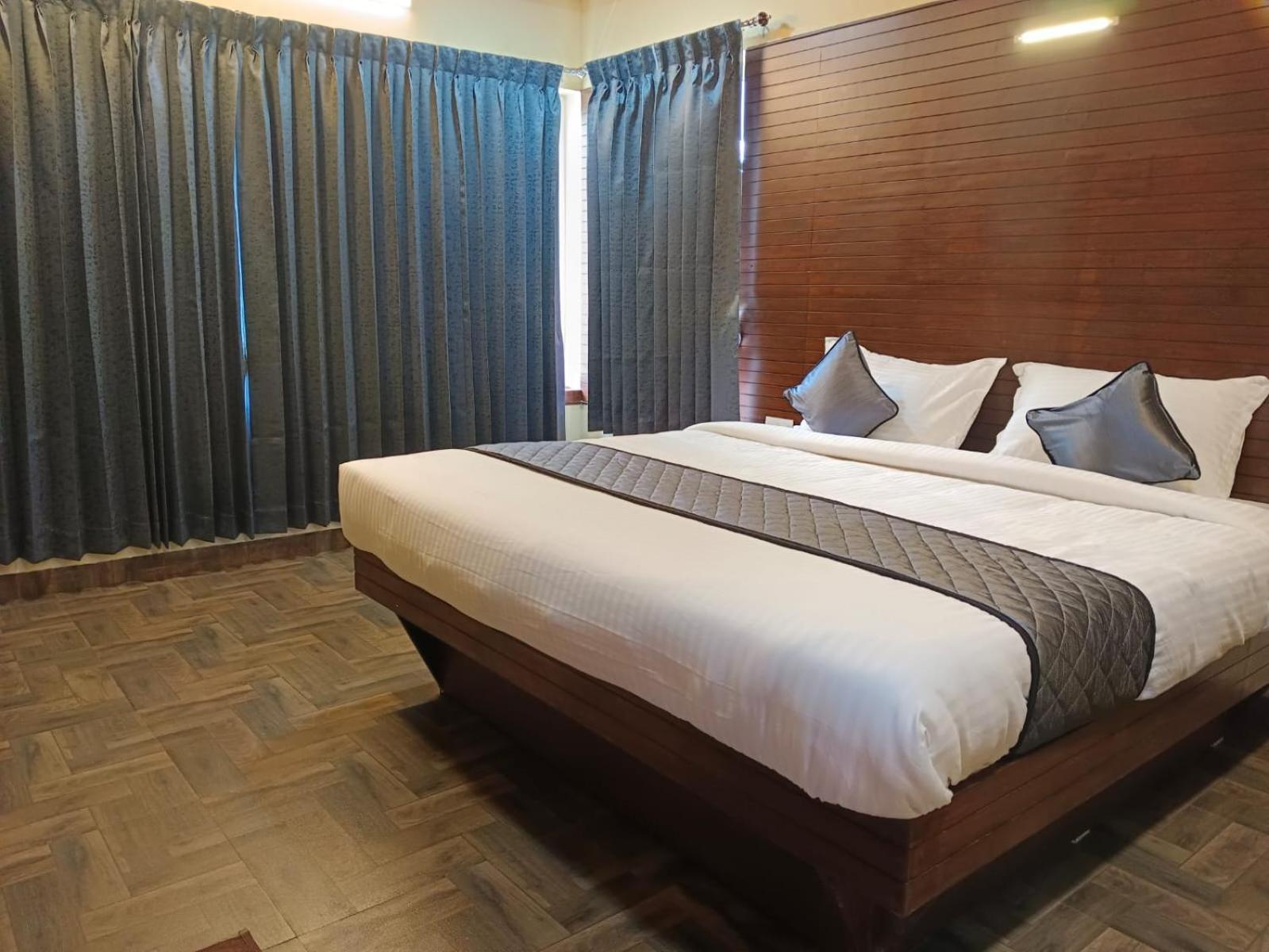 Misty Valley Inn كوديكانال المظهر الخارجي الصورة