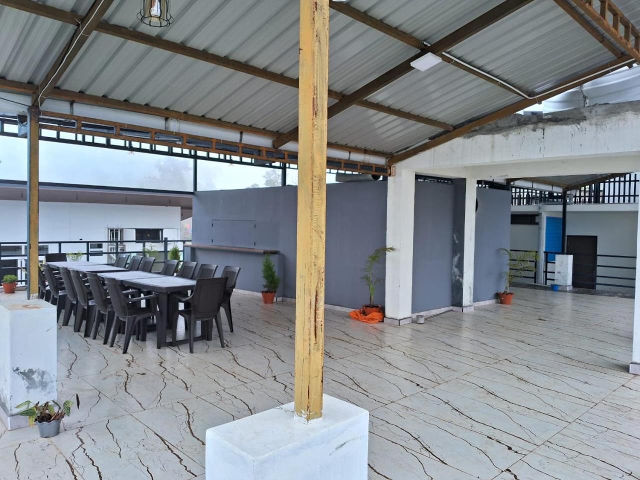 Misty Valley Inn كوديكانال المظهر الخارجي الصورة